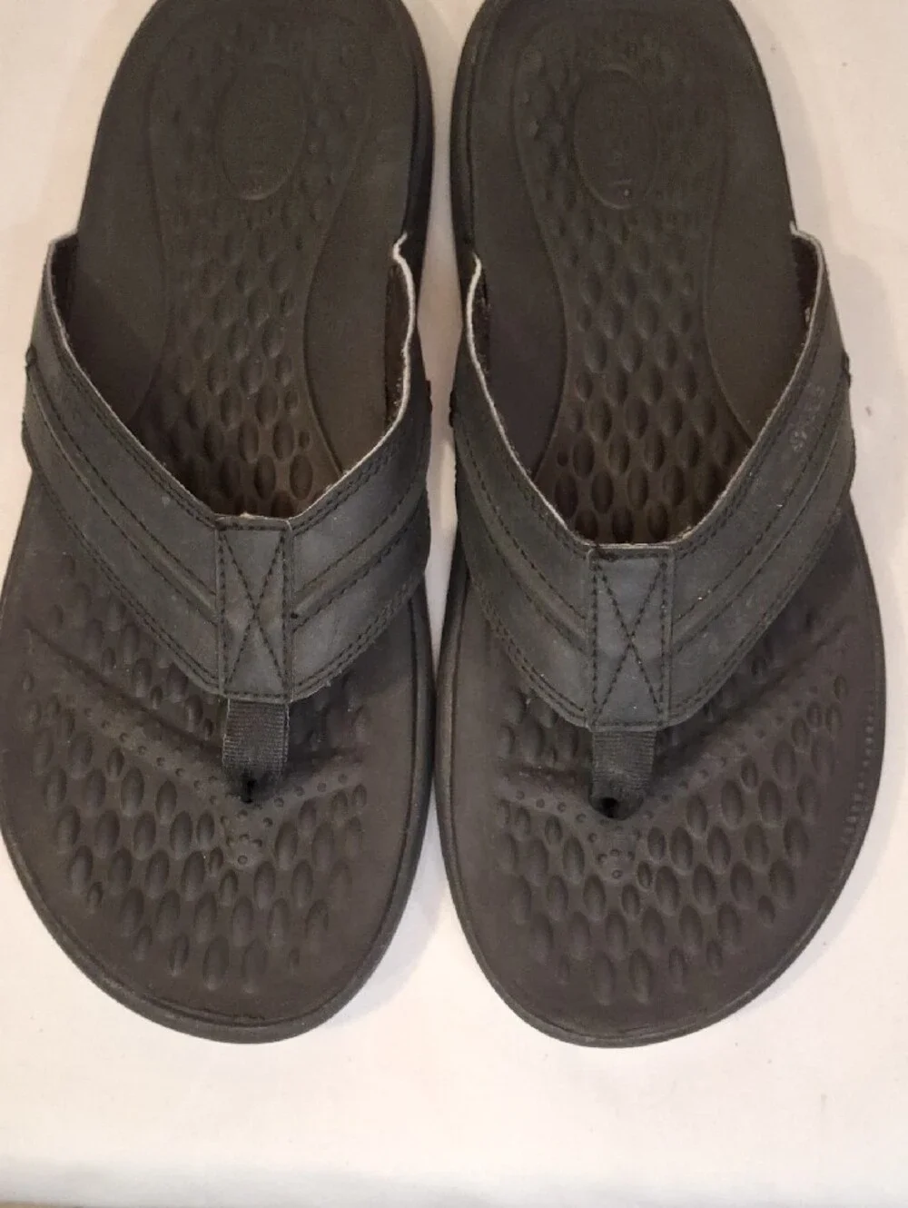 Crocs Mens Yukon Vista II Thong Flip Flop Sandals. Cushioned Footbed